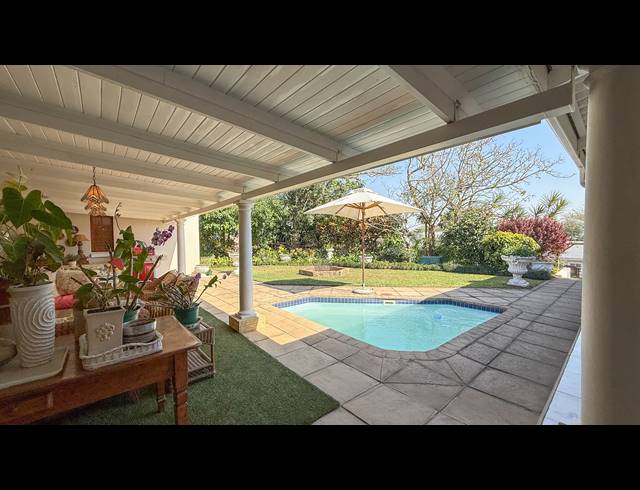 5 BEDROOM FREESTANDING FOR SALE IN SHORTENS COUNTRY ESTATE